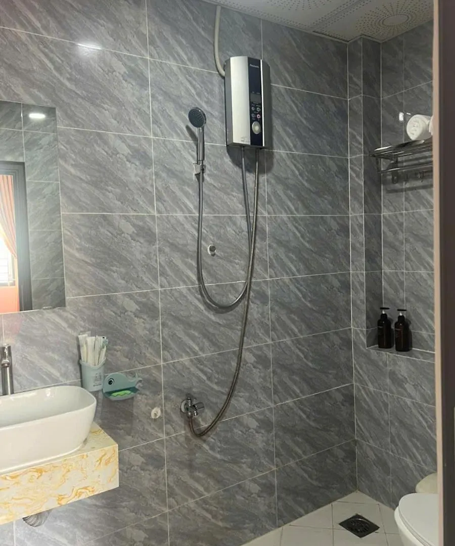 הו צ'י מין סיטי Quoc Minh Trung Hotel  הו צ'י מין סיטי